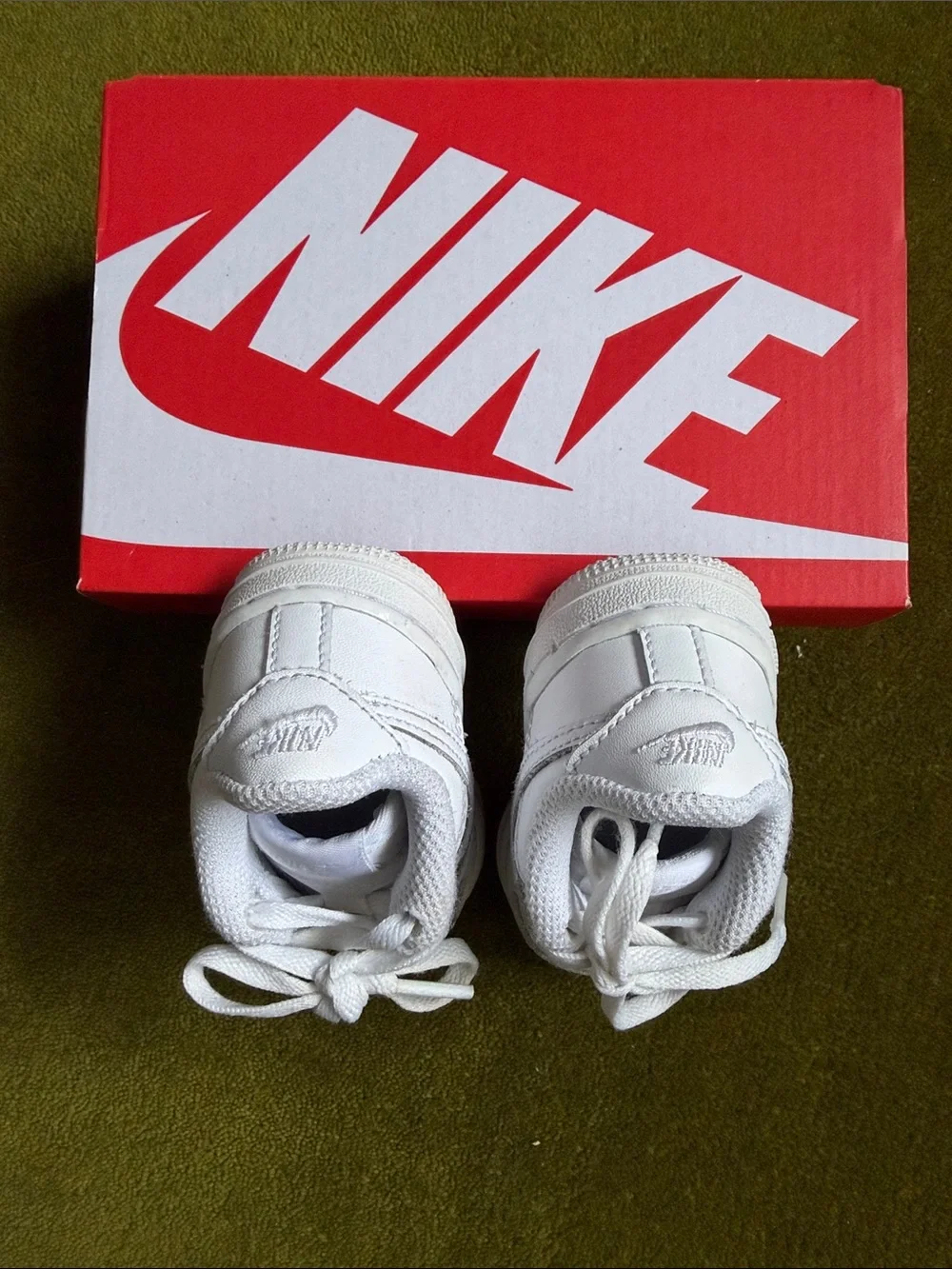 Nike Kids Air Max White Low-Top Sneakers Size 4C